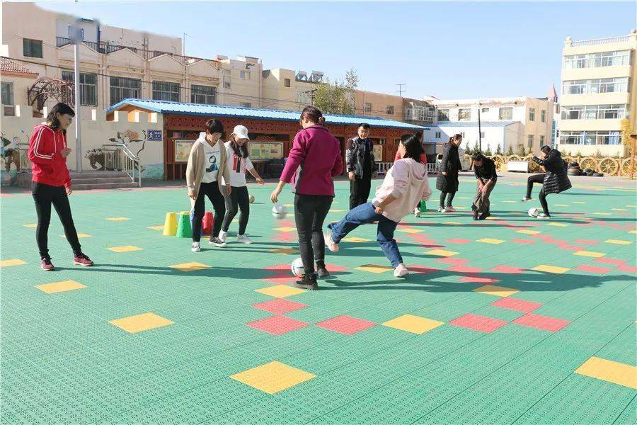 
《小足球大教育》足球游戏培训“开云电竞”(图8)