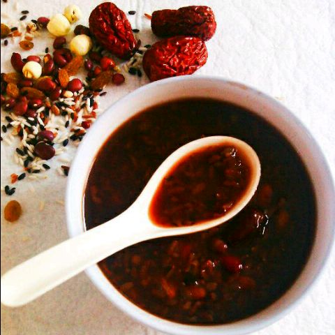 《远大前程》是披着民国外衣的“北爱”【开云电竞官网】(图1) 开云电竞官网