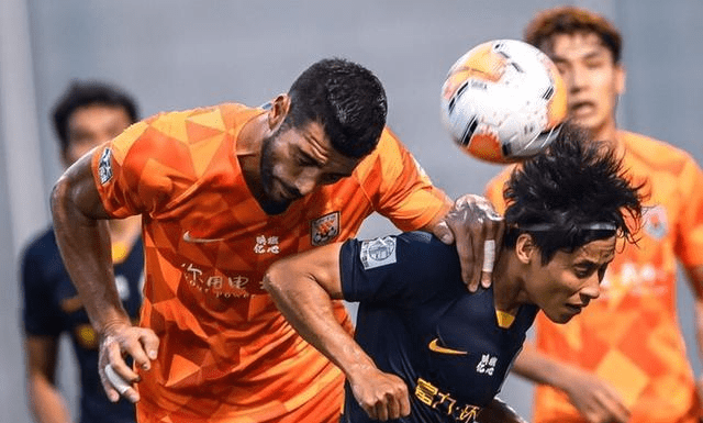 
鲁能创净角逐时间新高 李霄鹏布阵越发成熟 但喊夺冠还为时过早_开云电竞app下载安装(图1)