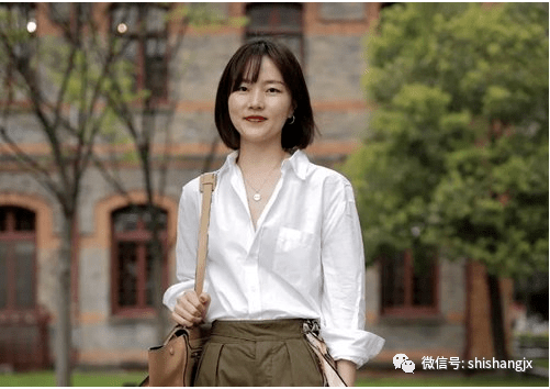 【开云电竞】
2020年圆脸女生露额短发有这几款梳法 除了甜美可爱还醒目练高冷！(图5)