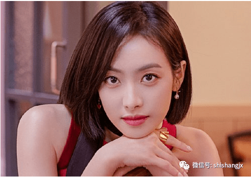 【开云电竞】
2020年圆脸女生露额短发有这几款梳法 除了甜美可爱还醒目练高冷！(图10)